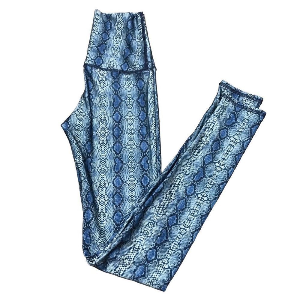Emily HSU leggings Blue snake pattern size S.  ￼A385